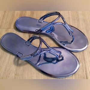 BCBGMAXAZRIA Women's Feld Thong Sandal size 8